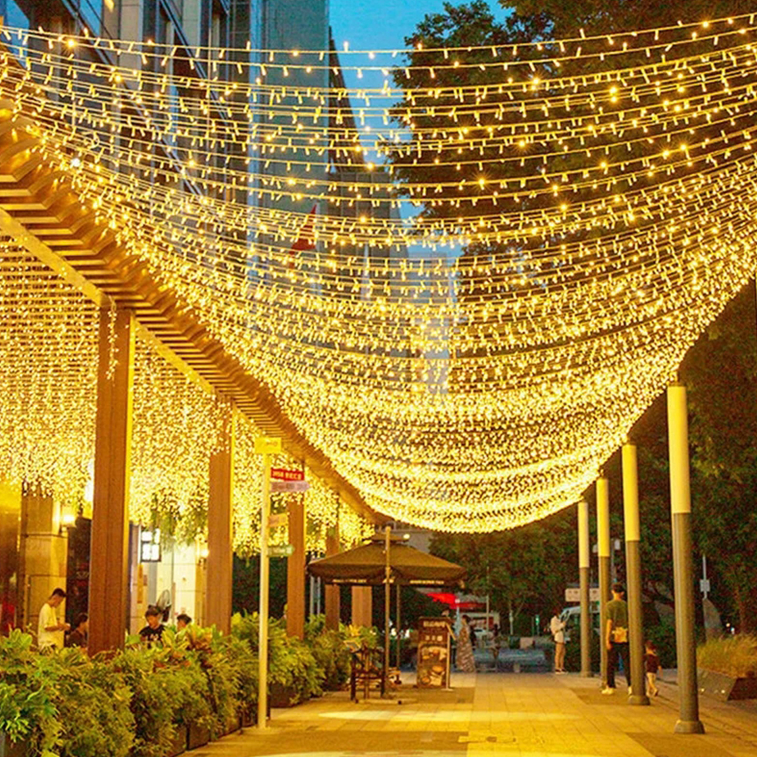 Imagen de escena de luces de cadena centelleantes de decoración de boda