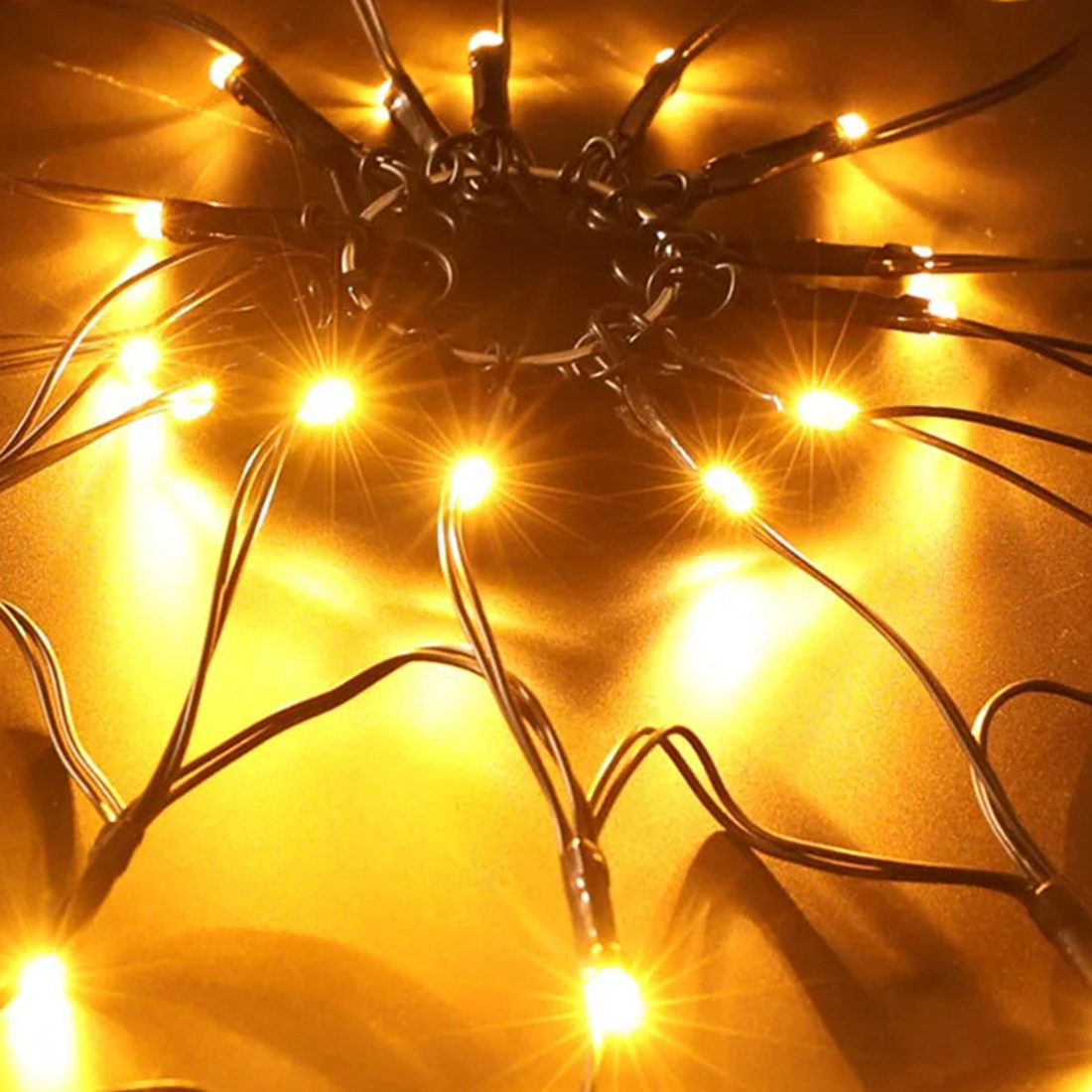 Atmósfera De Terror De Halloween Luces De Tela De Araña Imagen Real