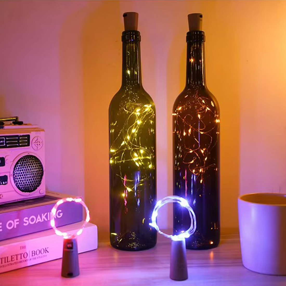 Imagen de escena de luz de cadena de corcho de botella de vino LED