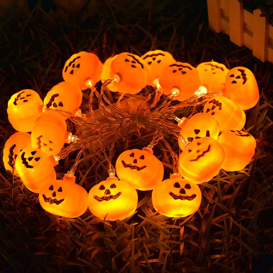 Imagen de luces de cadena de linterna de calabaza de decoración de Halloween